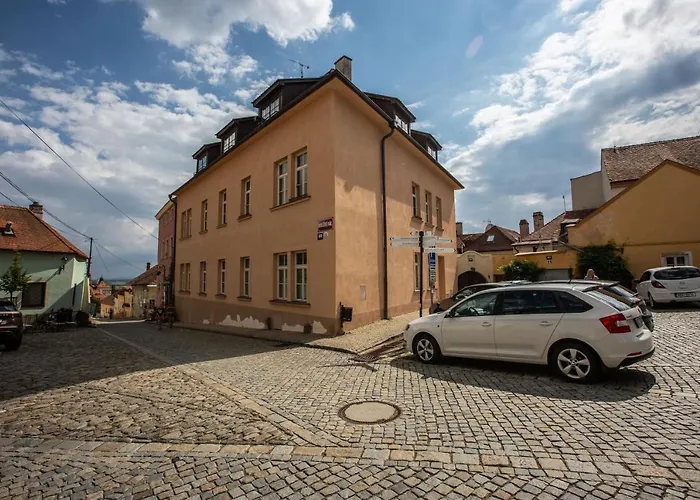 Na Mikulasskem Namesti